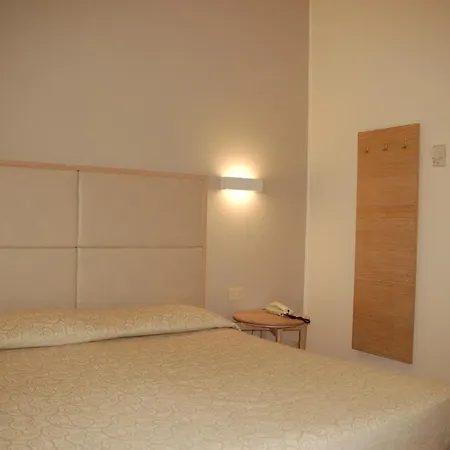 Hotel Miramare Castiglione della Pescaia Habitación foto